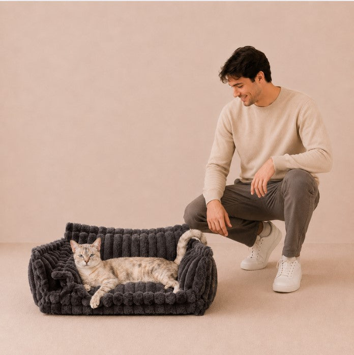 Snoozy Dream Calming Cat Bolster Bed