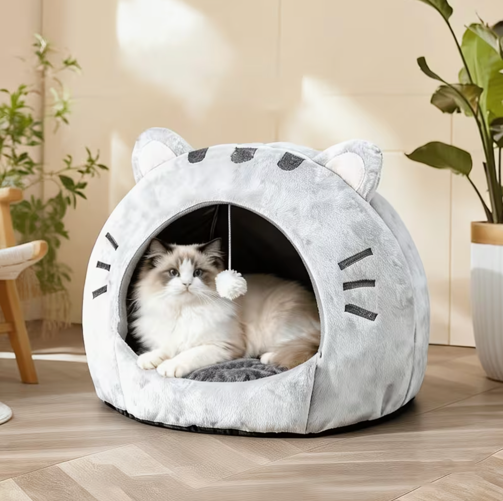 Cozy Hooded Cat Bed