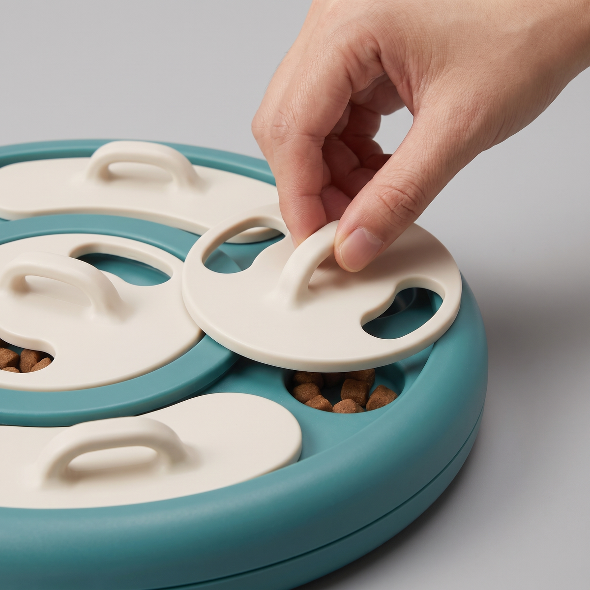 Twisting a rotating disc on the Twist & Find puzzle